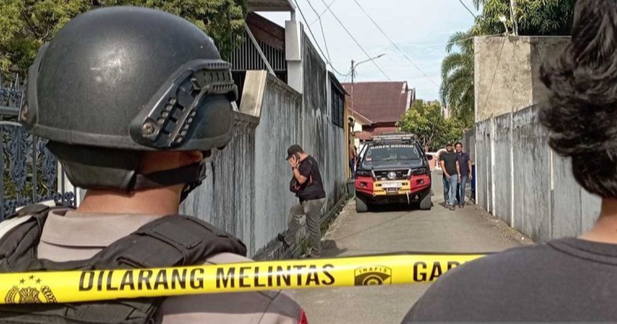 Rumah Cagub Aceh Bustami Hamzah Dilempari Bom