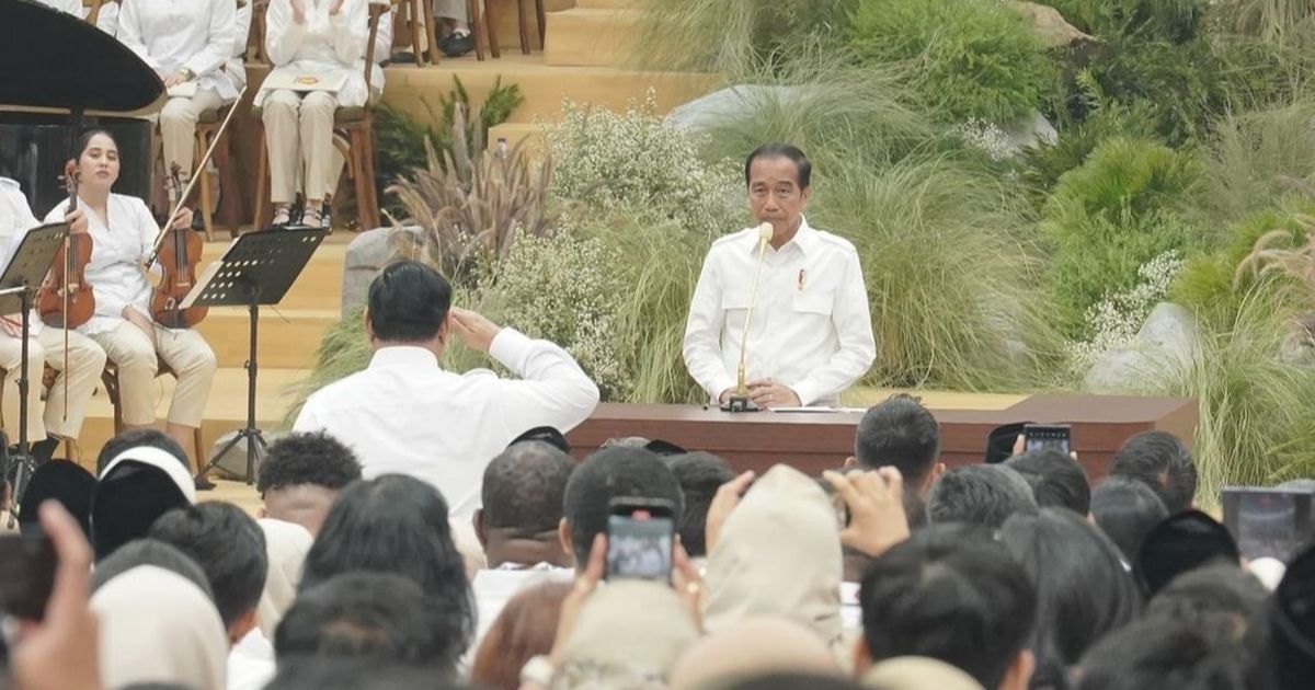 Berdiri Beri Hormat Prabowo Bicara Tegas: Kalau Ada yang Cubit Pak Jokowi...