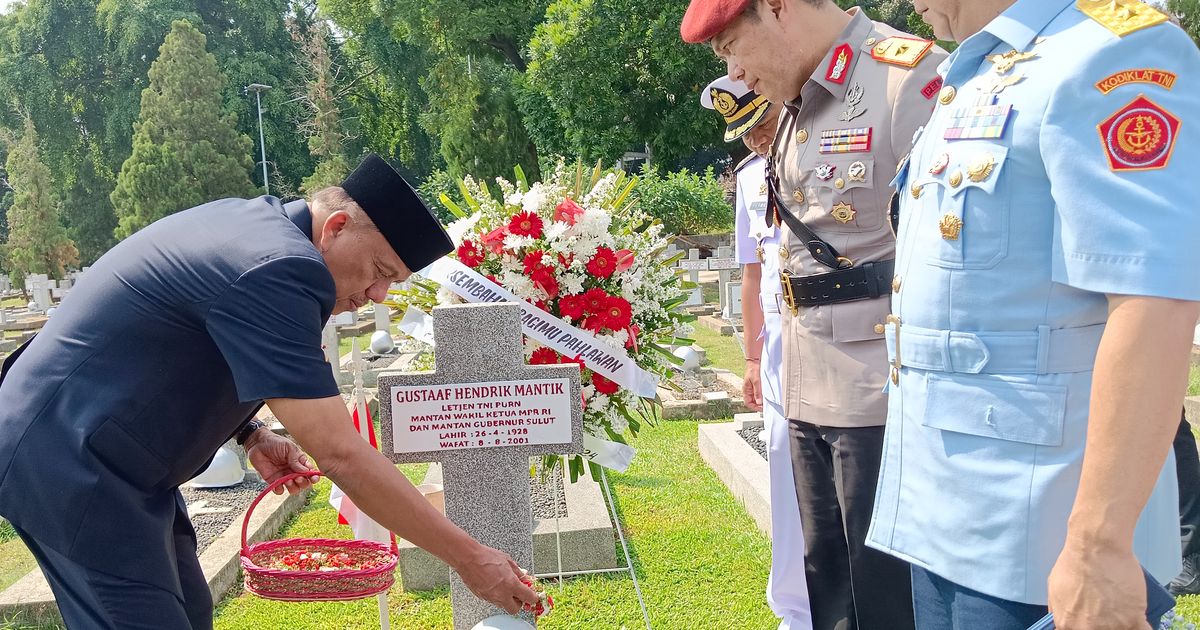 Jelang HUT Provinsi Sulut Gubernur Olly Ziarah ke Taman Makam Pahlawan Kalibata