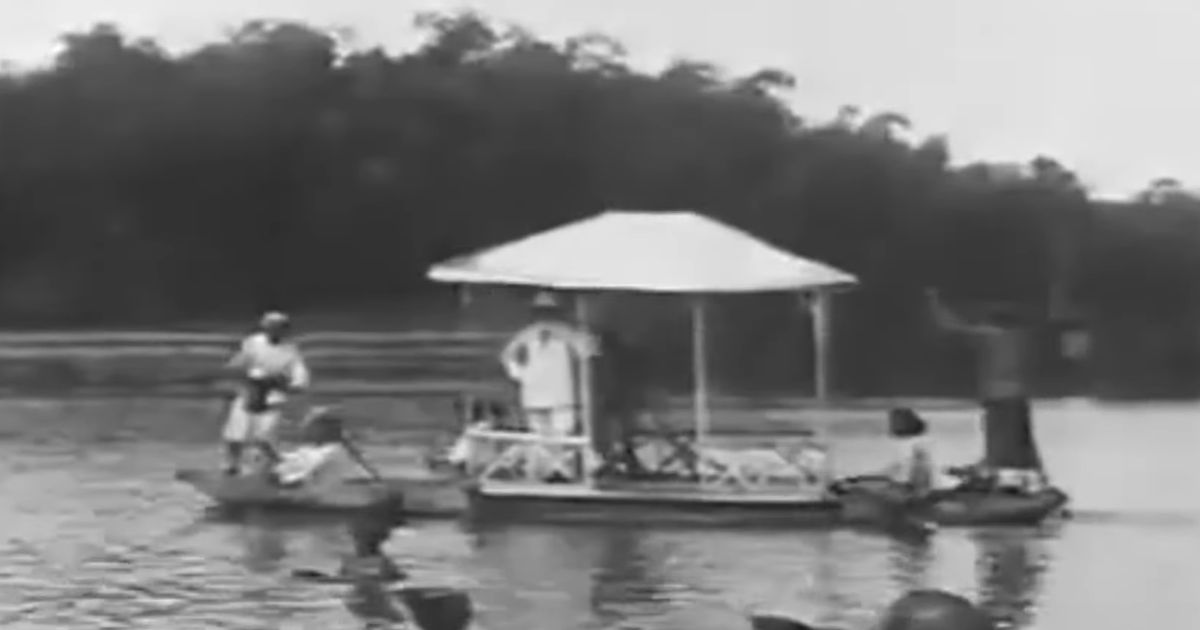 Melihat Asyiknya Orang Belanda Liburan di Situ Bagendit Garut Tahun 1912, Naik Perahu Berombongan