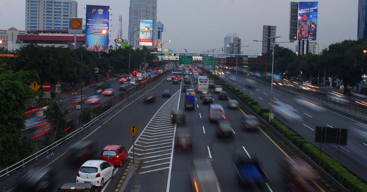 Siap-Siap, Tarif Tol Dalam Kota Naik Mulai Nanti Malam Pukul 00.00 WIB