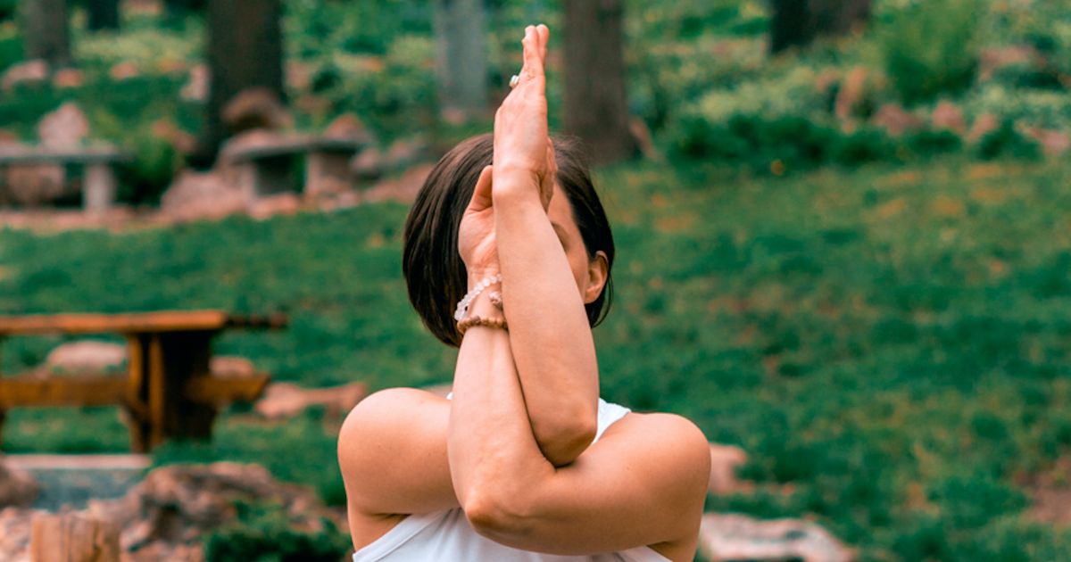 12 Gerakan Yoga untuk Pemula, Sederhana dan Aman Dipraktikkan