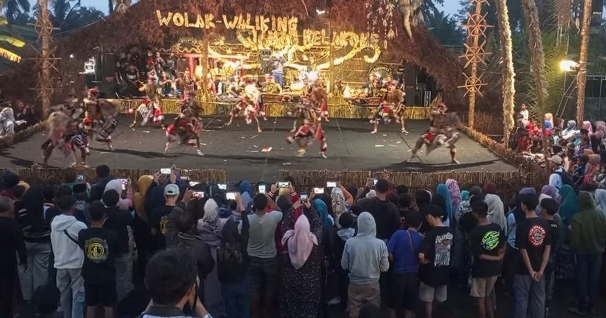 Usung Tema Unik hingga dimeriahkan Ratusan Kelompok Seni, Begini Kemeriahan Festival Lima Gunung 2024