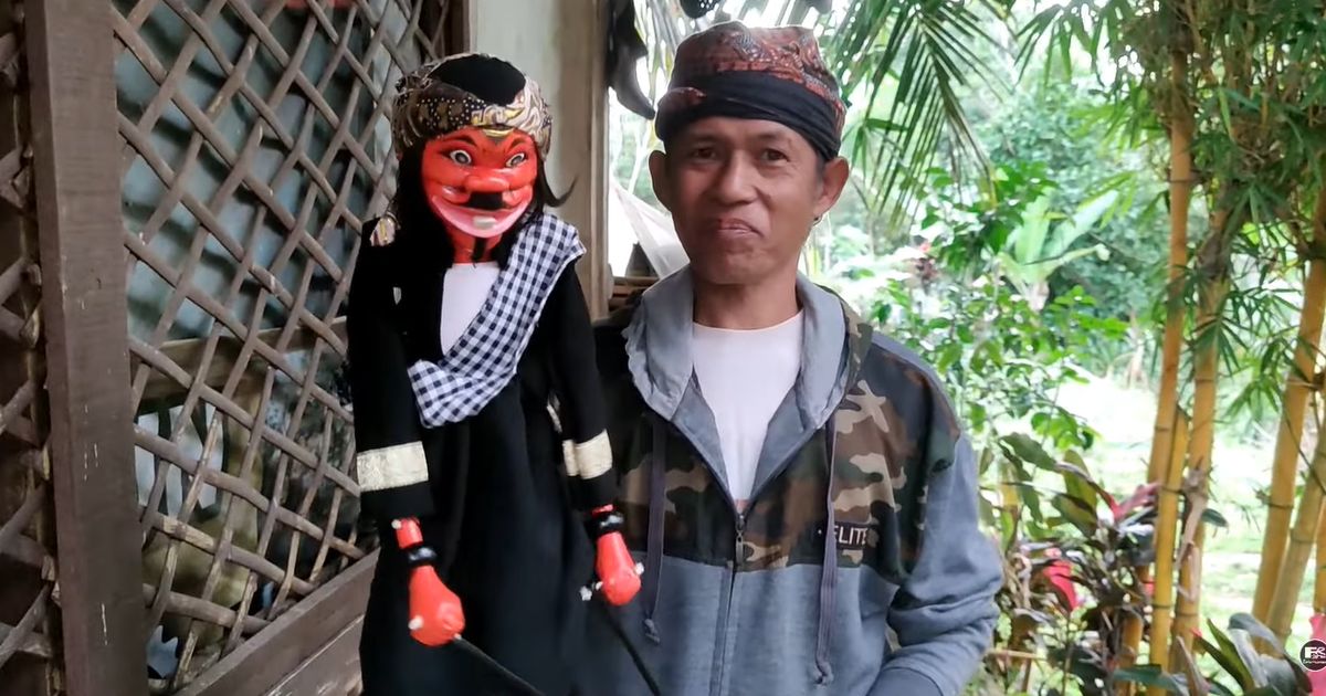 Cerita Dalang di Tasik Pilih Tinggal Menyepi di Tengah Hutan, Hidup Bersama Wayang