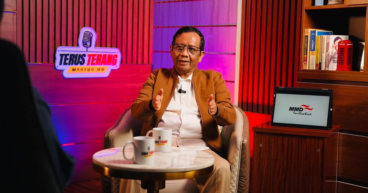 ⁠Bikin Ngeri Pulang Tak Aman, Berani-beraninya Mahfud Sambil Tertawa Bicara Soal Presiden Licik