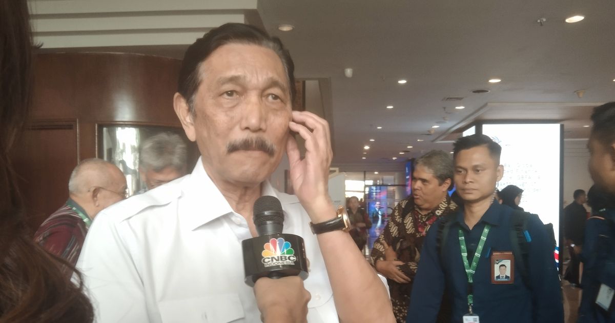 Menteri Luhut: Paus Fransiskus Tolak Gunakan Mobil Antipeluru