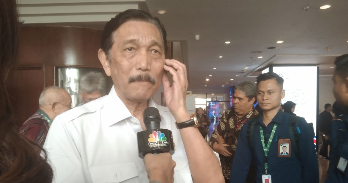 Luhut Pastikan Tak Ada Kenaikan Harga BBM Tapi Penjualannya di Awasi Pakai AI