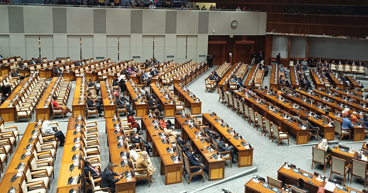 Rapat Paripurna Terakhir: Kursi Anggota DPR Banyak yang Kosong