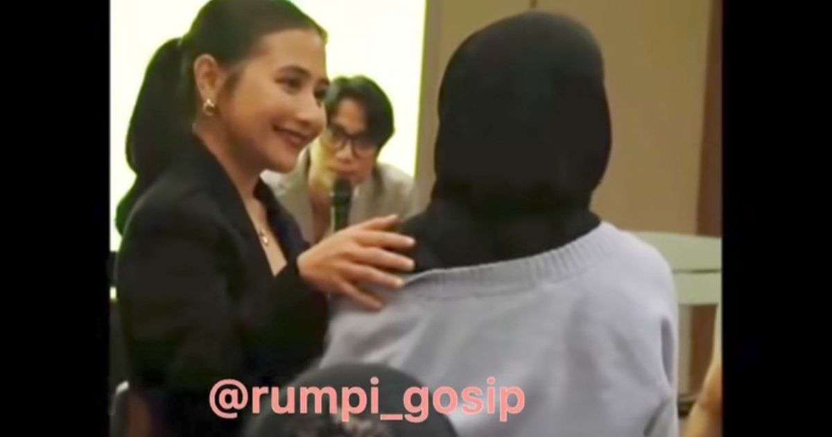 Penggemar Nangis Sesegukan di Hadapannya, Sikap Prilly Latuconsina Ramai Jadi Perbincangan