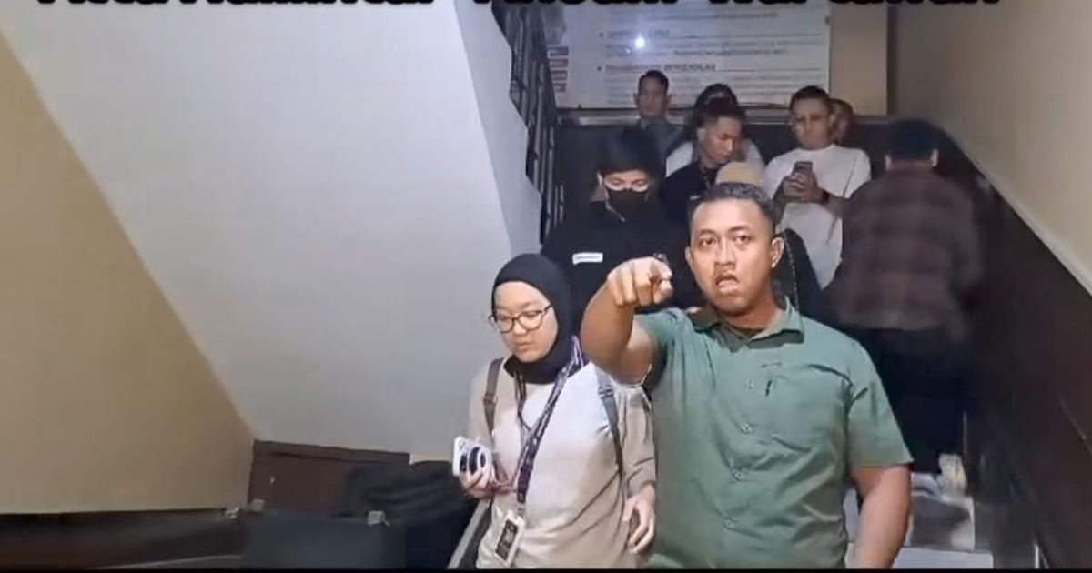 Bodyguard Atta Halilintar-Aurel Hermansyah Ancam Culik Wartawan di Polres Jaksel, Berbadan Tegap & Potongan Cepak