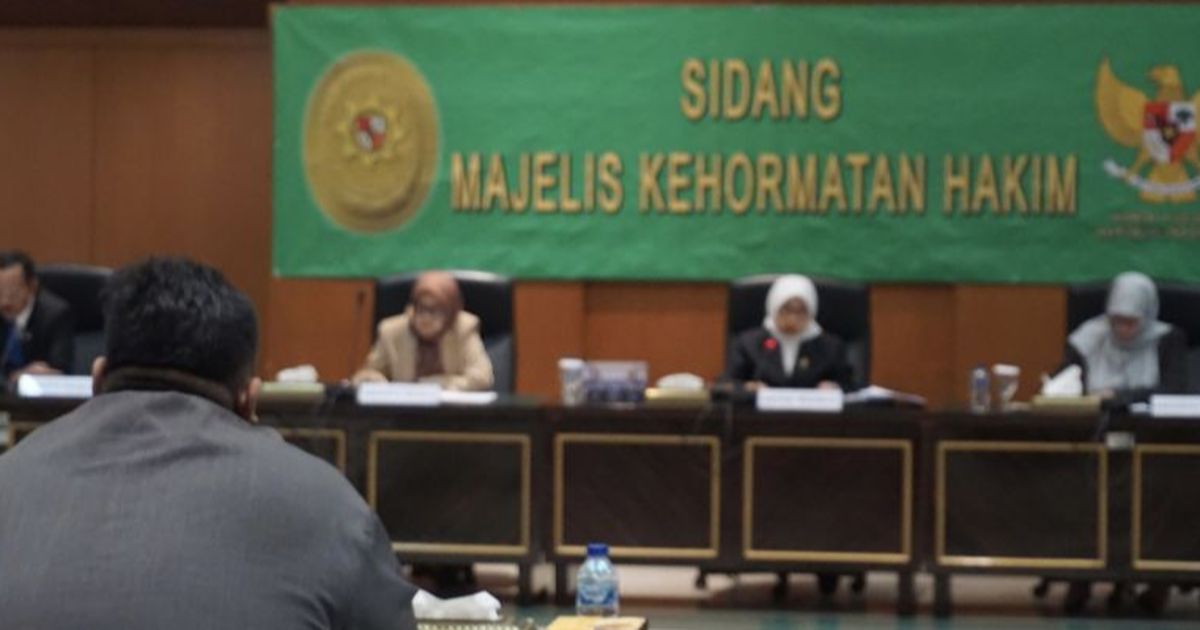 Bolos Kerja 70 Hari, Hakim Pengadilan Tinggi Medan Dipecat