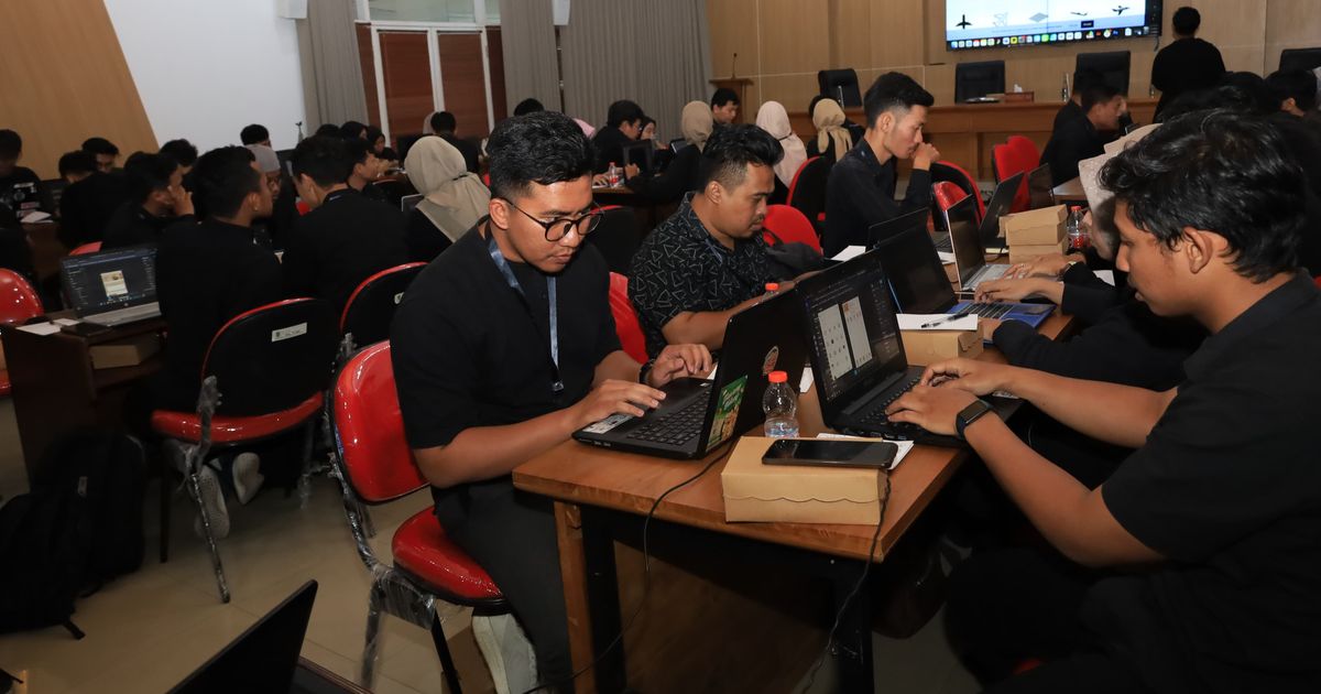 Puluhan Anak Muda Jagoan Digital Banyuwangi Dilatih Tren Pemograman Terkini