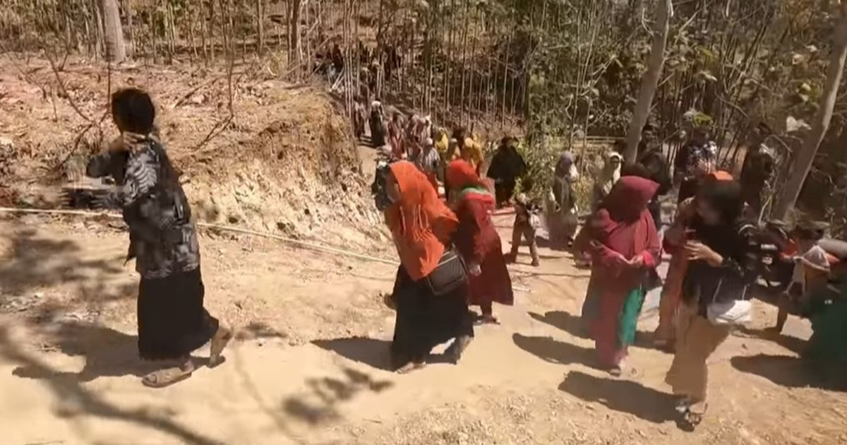 Melihat Prosesi Hajatan Mantu di Desa Terpencil Wonogiri, Iring-Iringan Pengantin Harus Jalan Kaki Naik Turun Bukit