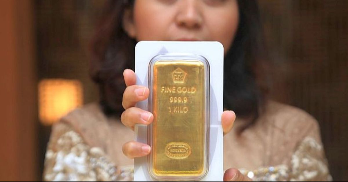 Harga Emas Antam Anjlok Rp7.000, Kini Bisa Dibeli Rp1,39 Juta per Gram