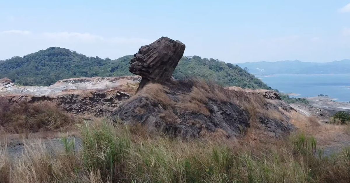 Misteri Batu Kipas dari Sumedang, Punya Bentuk Unik dan Susah Dipindah Alat Berat