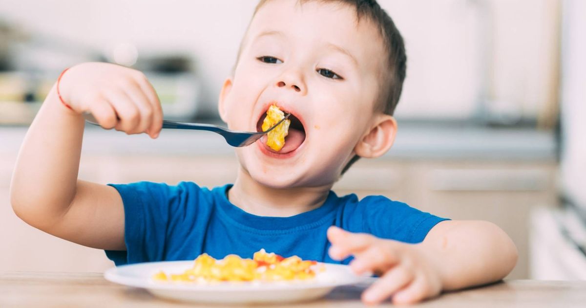 7 Makanan untuk Menjaga Kesehatan Rambut Anak, Bunda Wajib Baca