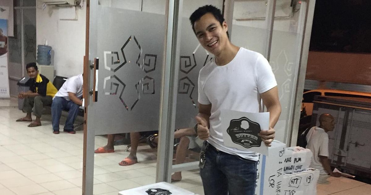 Kini jadi Artis Terkenal, Intip Foto Jadul Baim Wong Pernah Jualan Mentega Hingga Antar Dagangannya Sendiri