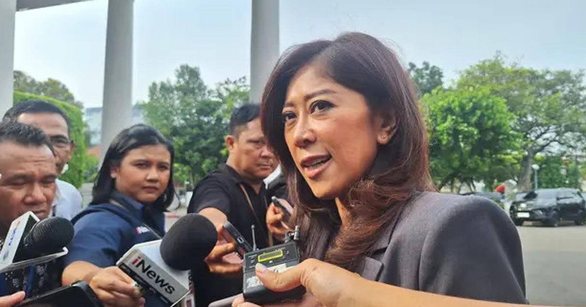 Menteri Meutya Lantik Dirjen Baru di Komdigi