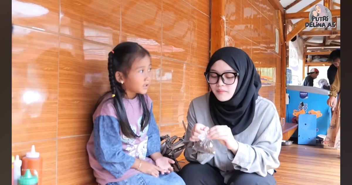 Potret Putri Delina Berkunjung ke Rumah Bintang Anak Teddy Pardiyana, Sang Adik Sempat Malu tapi Ternyata Cepat Akrab