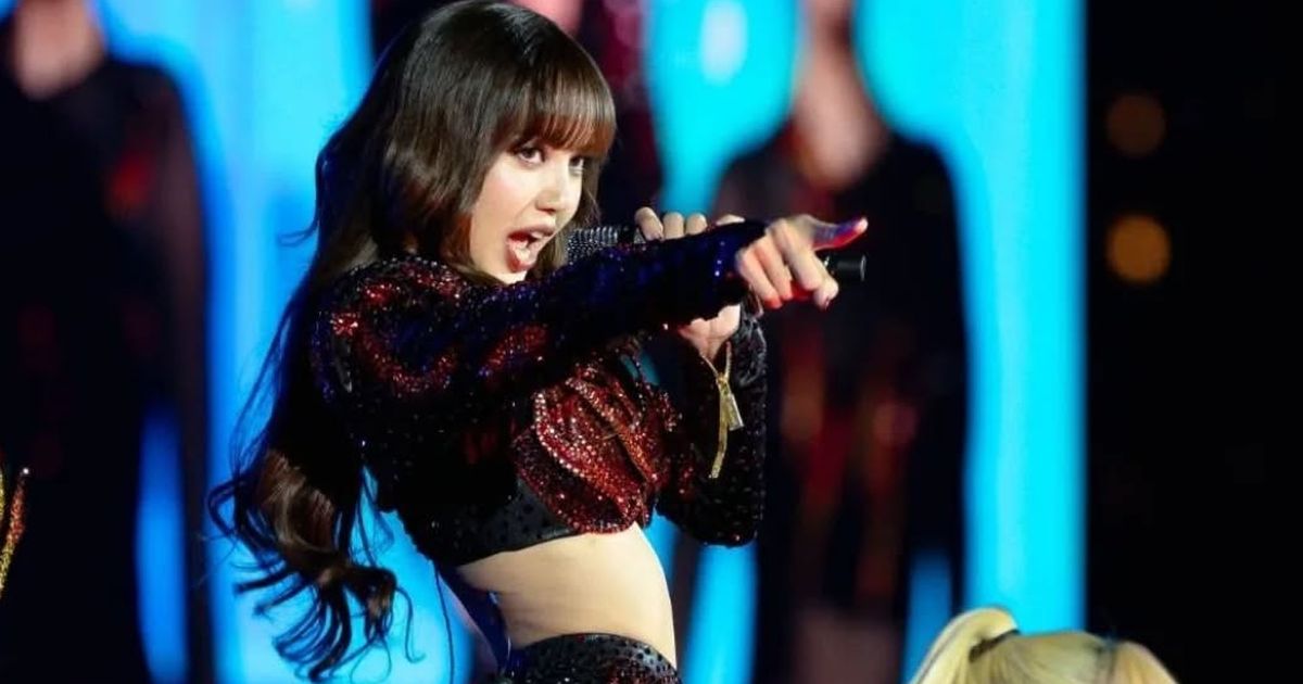 Penampilan Memukau Lisa BLACKPINK Buka Tahun Baru di Thailand, Lalu Perkenalkan Sang Pacar ke Keluarga