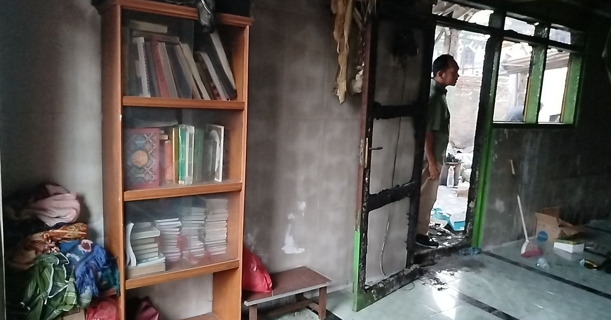 Keajiban, Lemari Berisi Alquran Selamat dari Kebakaran Kemayoran