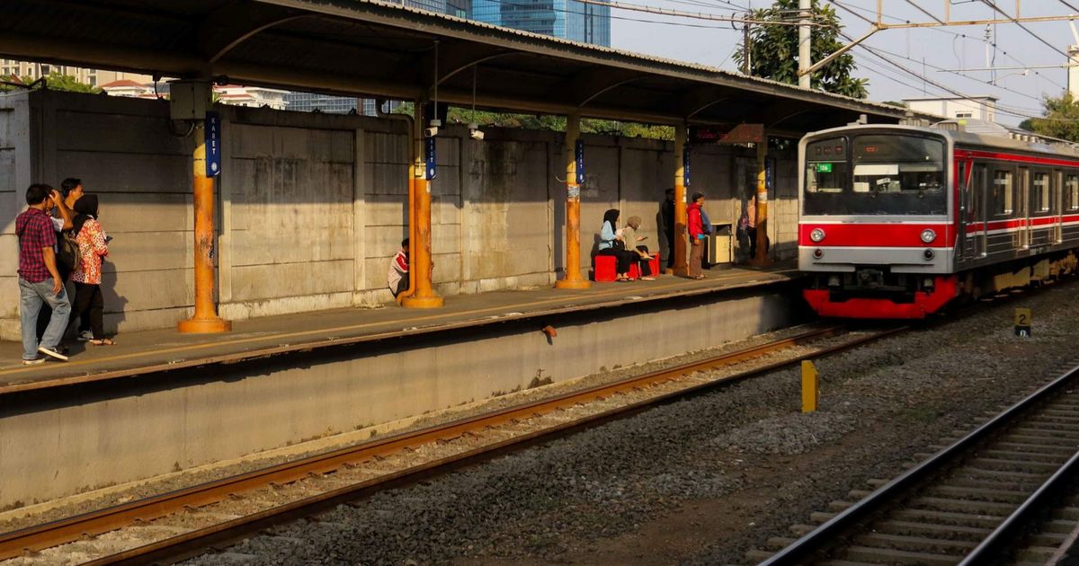 Ternyata Ini Alasan KCI Tutup Stasiun KRL Karet