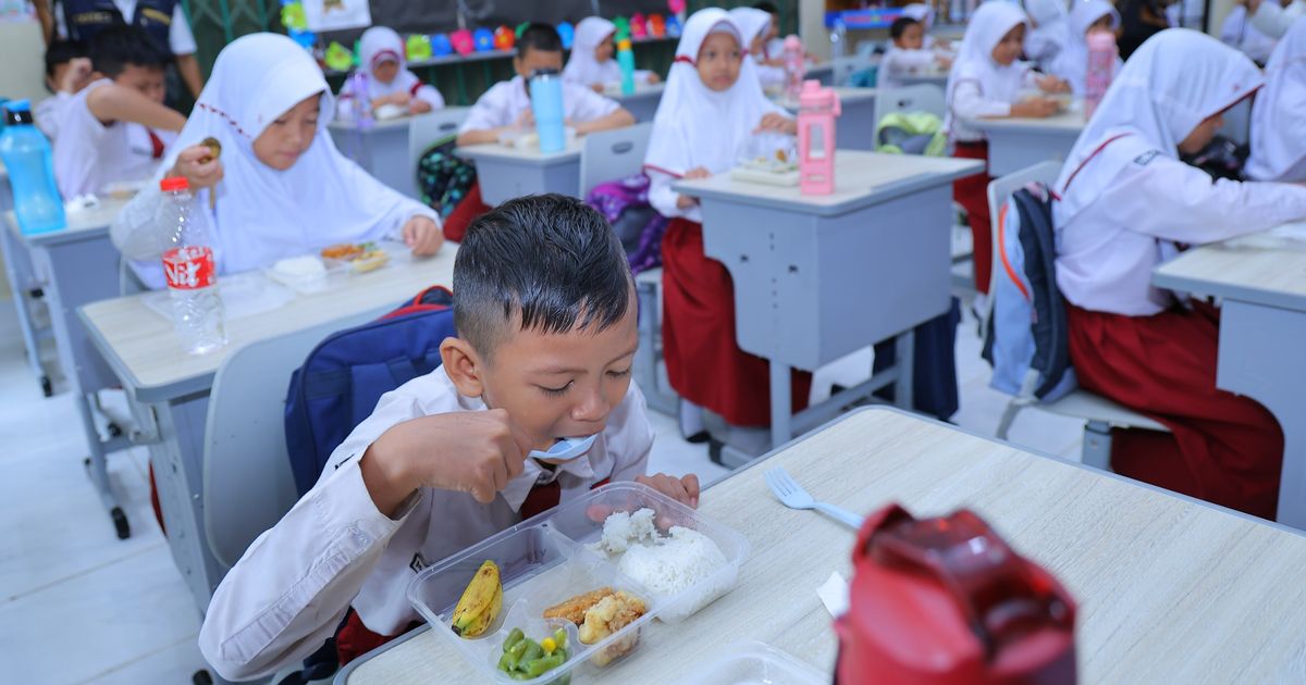 Tanpa Susu, Ini Penampakan Menu Makan Bergizi Gratis di Palembang