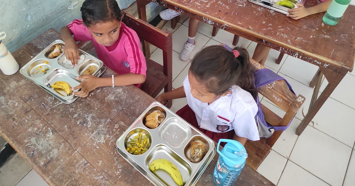 Senangnya Siswa di Bekasi dapat Makan Bergizi Gratis: Uang Jajan Bisa Ditabung