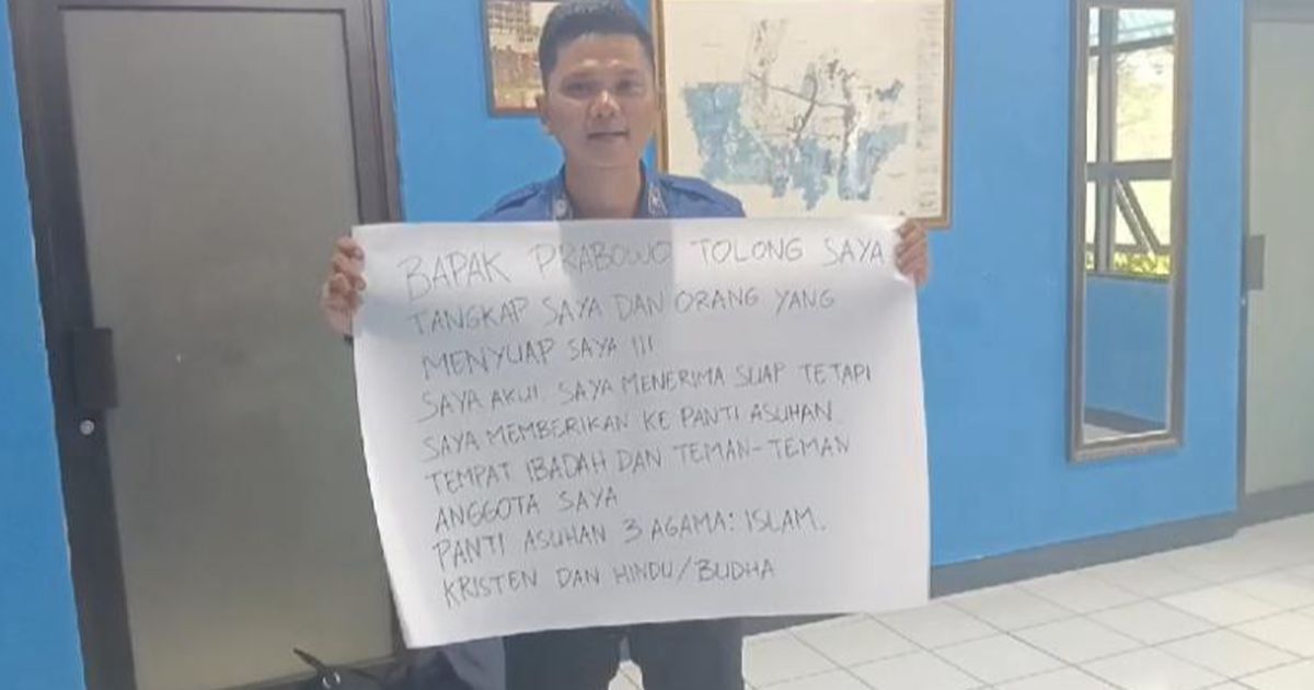 Petugas Damkar Depok Sandi Butar-Butar Dipecat Sepihak, karena Kerap Bicara Vokal?