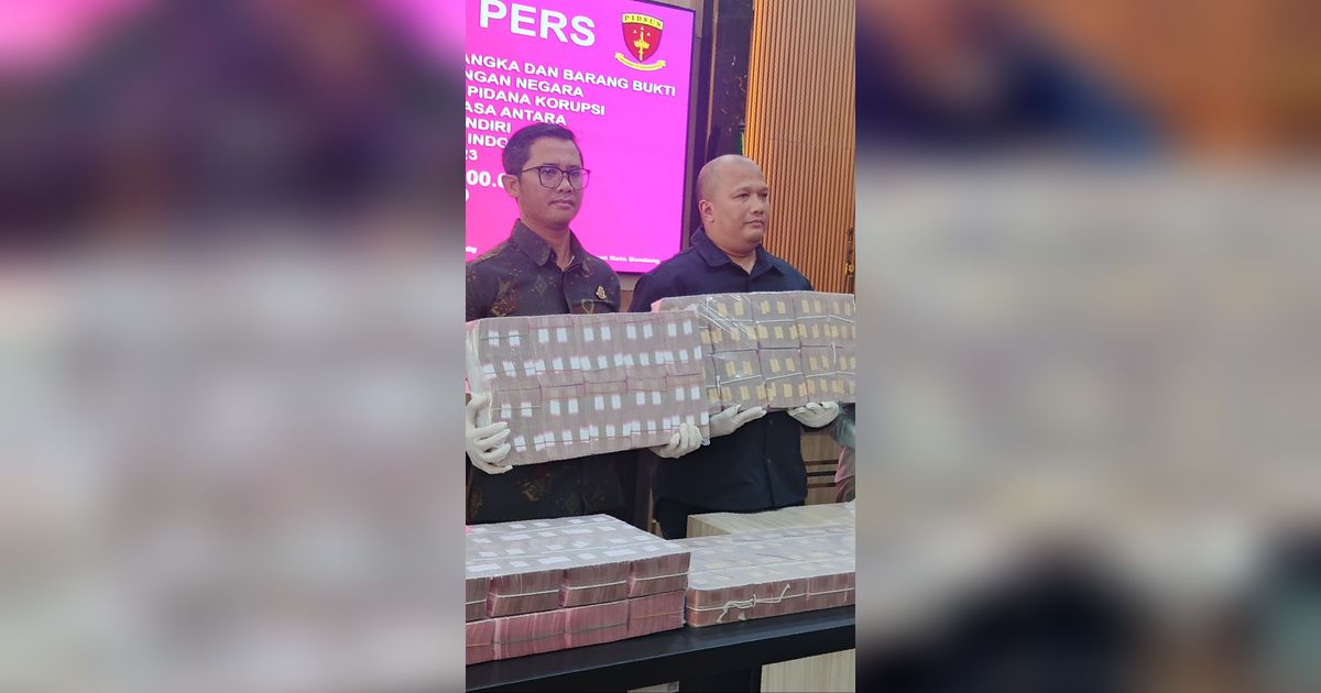 Kasus Korupsi Barang dan Jasa Libatkan Anak Usaha BUMD Jabar, Jaksa Kembalikan Rp15 Miliar ke Negara