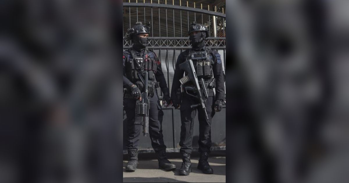 Polisi Temukan Tiga Bom Rakitan Aktif di SMAN 72 Kelapa Gading