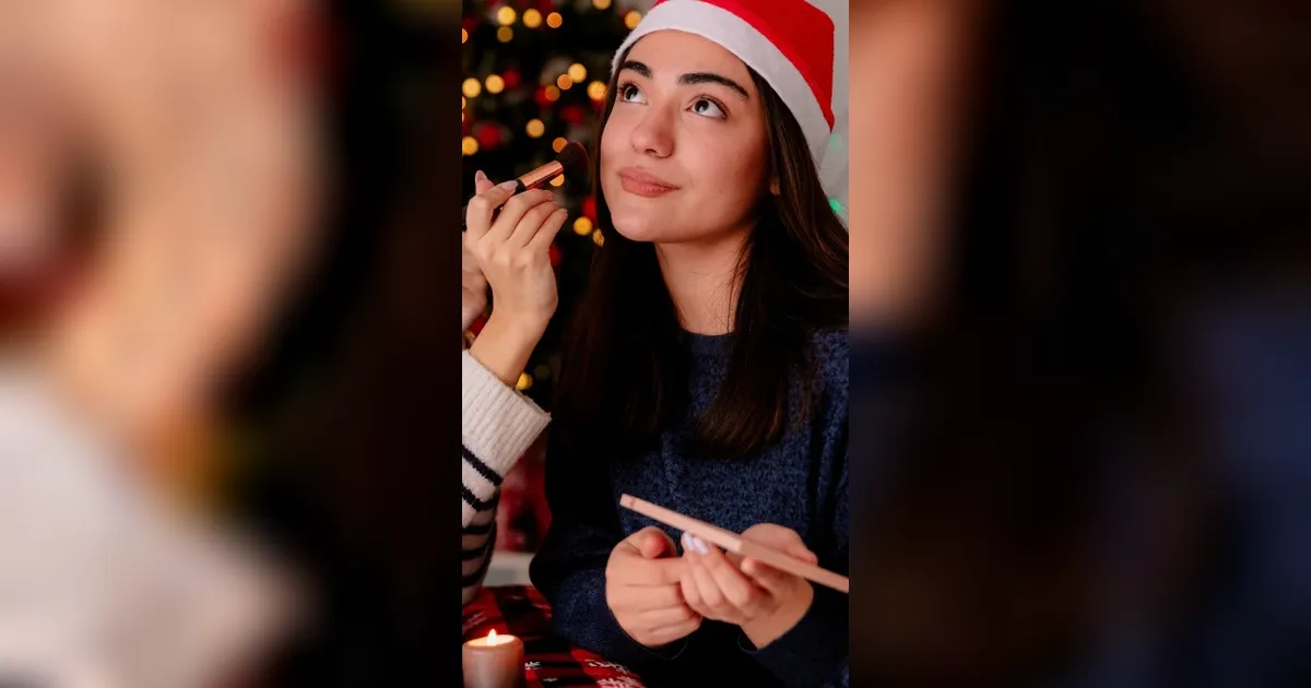 8 Inspirasi Makeup Natal yang Elegan dan Glowing, Tampil Sempurna dalam Perayaan Spesial