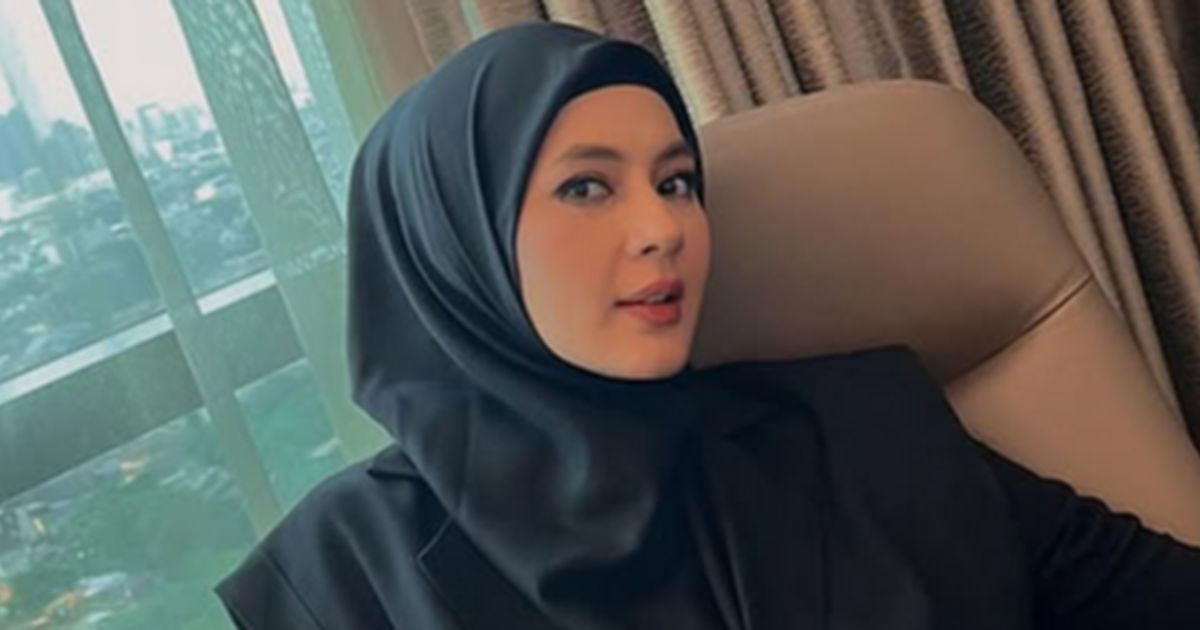 Potret Cantik & Elegan Paula Verhoeven Berbusana Serba Hitam, Pancarkan Vibes ala CEO