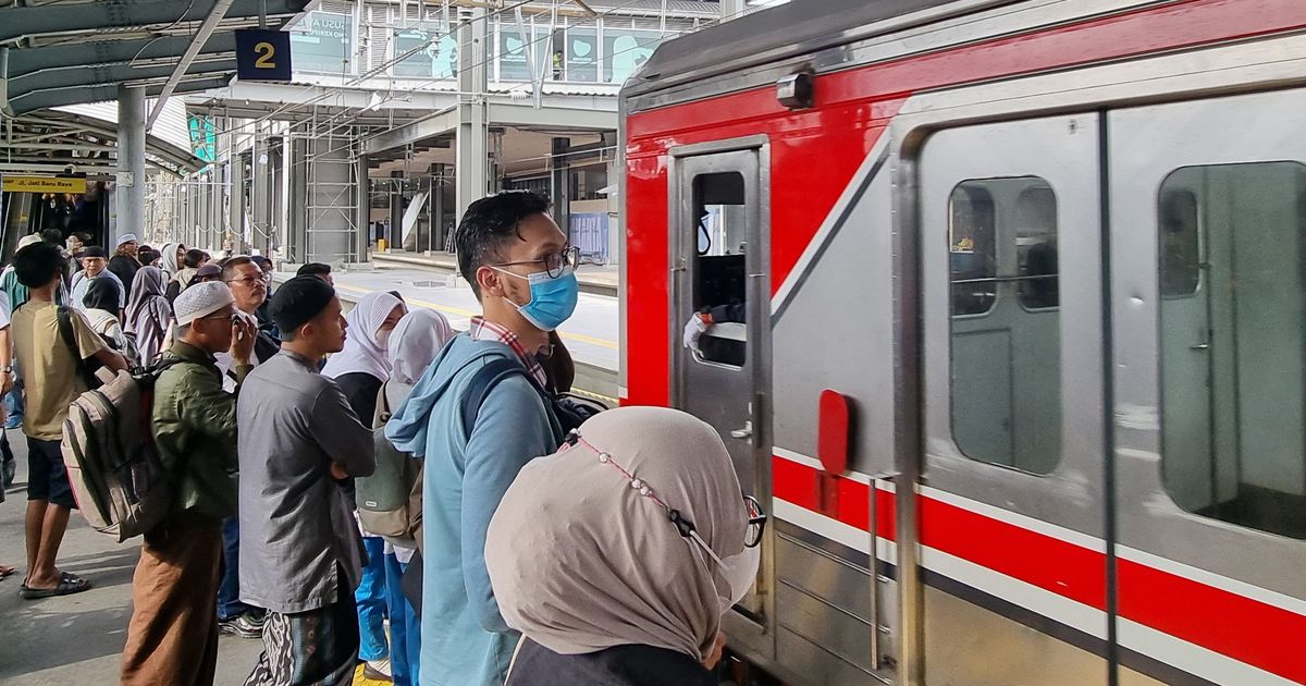 Jumlah Penumpang Diprediksi Naik 5 Persen, Begini Jam Operasional KRL Jabodetabek saat Malam Takbiran