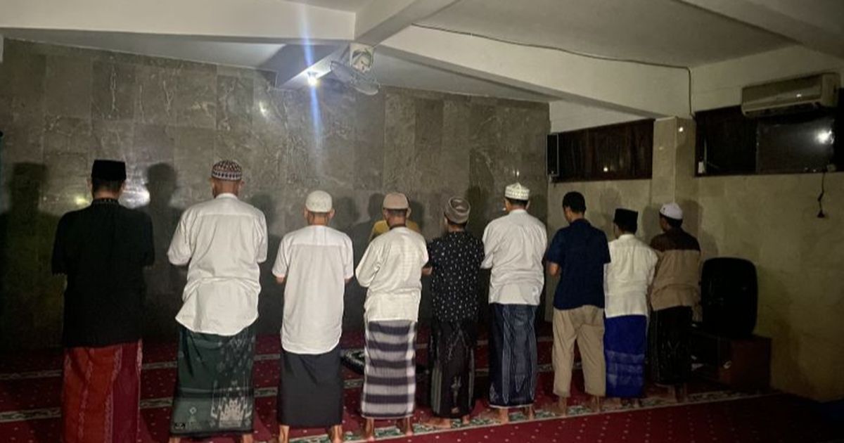 Potret Toleransi di Bali, Umat Muslim Salat Tarawih dalam Sunyi saat Hari Raya Nyepi