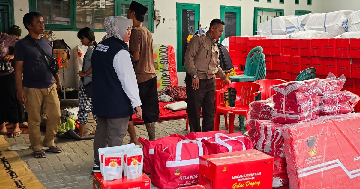 Kemensos Salurkan Bantuan untuk Korban Banjir Jakarta