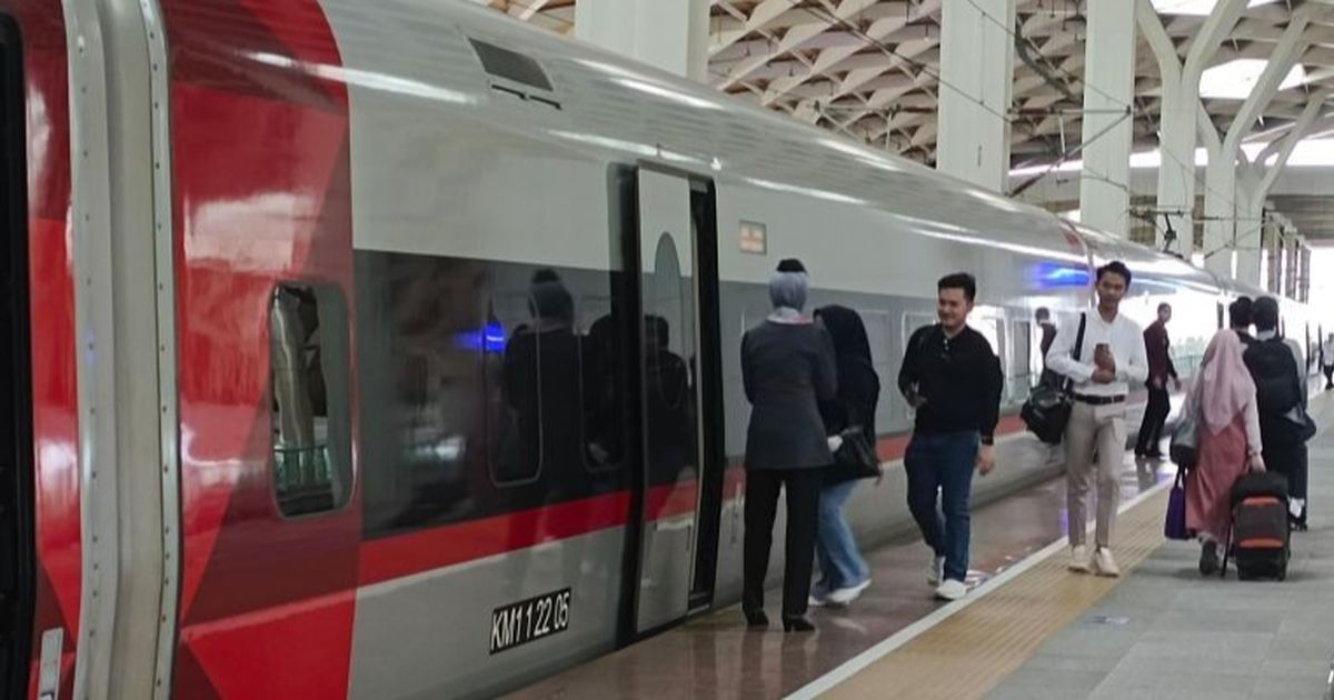 180.000 Tiket Kereta Cepat Whoosh Telah Terjual Selama Periode Lebaran 2025