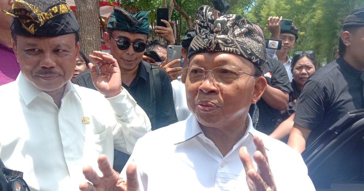 Gubernur Bali Sudah Tak Peduli Dibully, Minta Pengusaha Setop Produksi Air Minum Kemasan Plastik