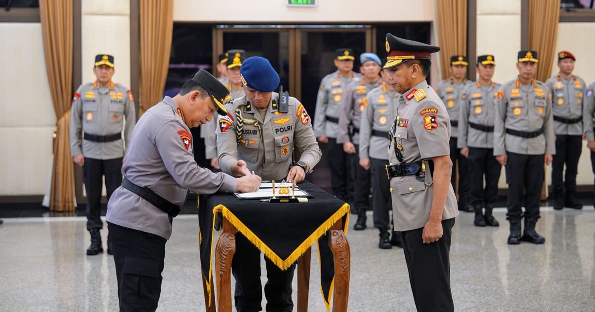 Jenderal Peraih Hoegeng Award Promosi Bintang Tiga