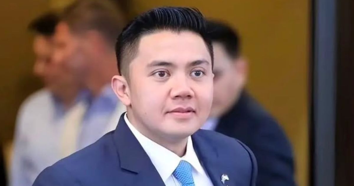  Masih Ngantor Seperti Biasa