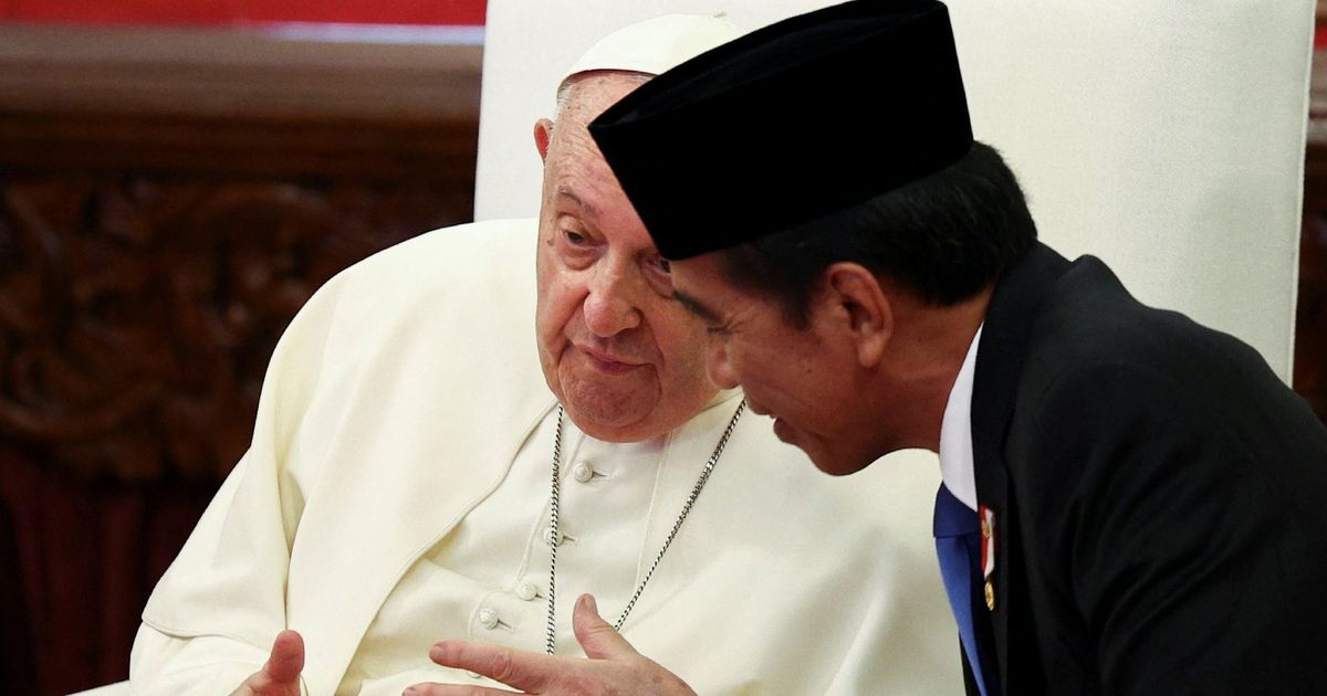 Jokowi Kenang Paus Fransiskus Sosok Penuh Kasih Getol Suarakan Hentikan Kekerasan di Palestina