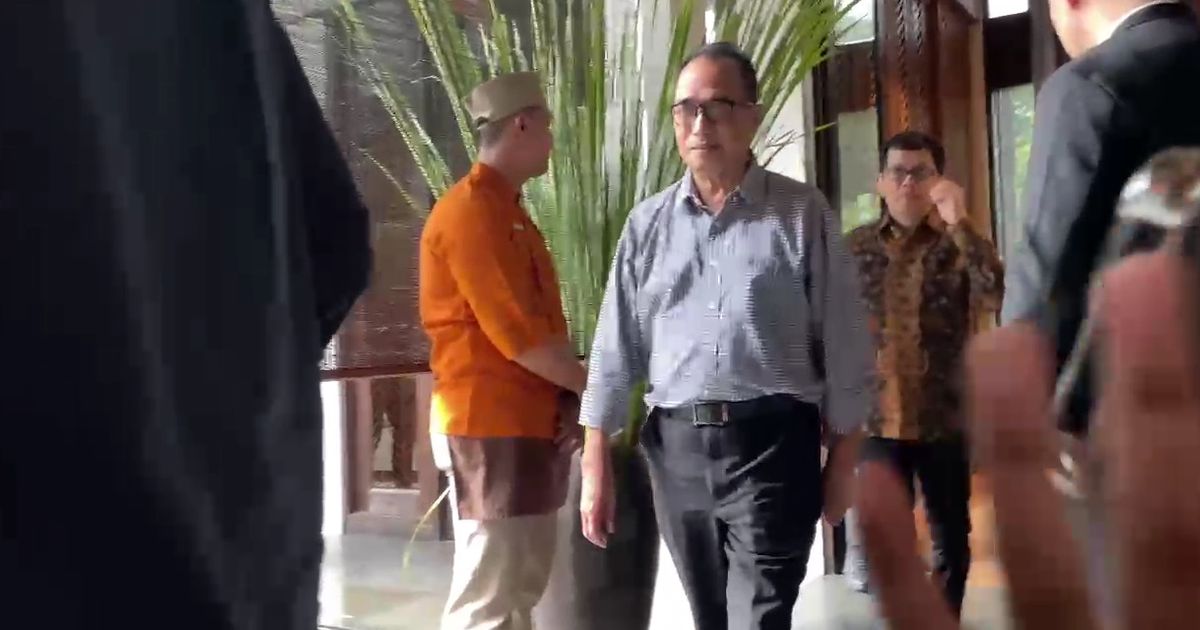 Jokowi Bertemu Sejumlah Mantan Menterinya di Kawasan Menteng, Ada Teten hingga Budi Karya