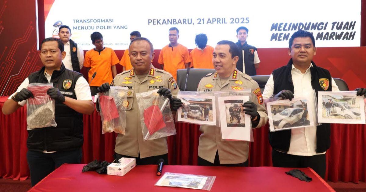Ribut-Ribut Depan Polsek di Pekanbaru Ternyata Antar Debt Collector, Pemicunya Berebut Penarikan Mobil Nasabah