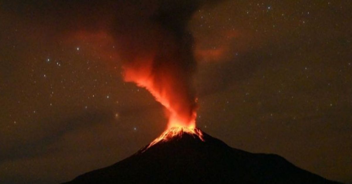 Gunung Lewotobi Laki-Laki Alami Gempa Tremor Terus Menerus