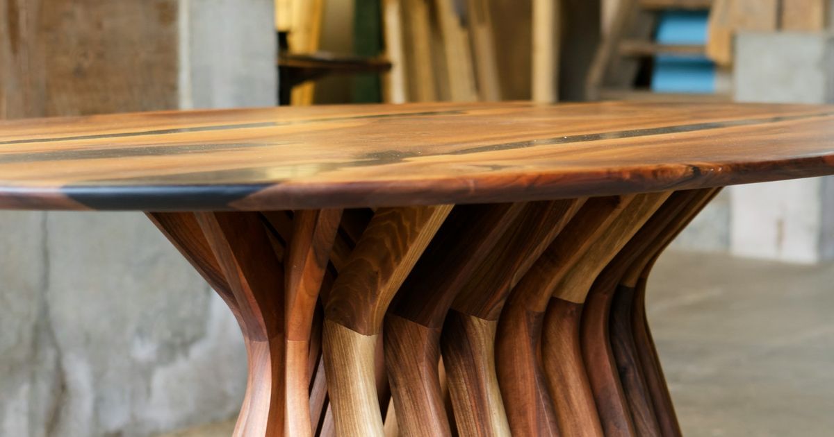 Desain Meja Minimalis Kayu yang Elegan untuk Hunian Modern