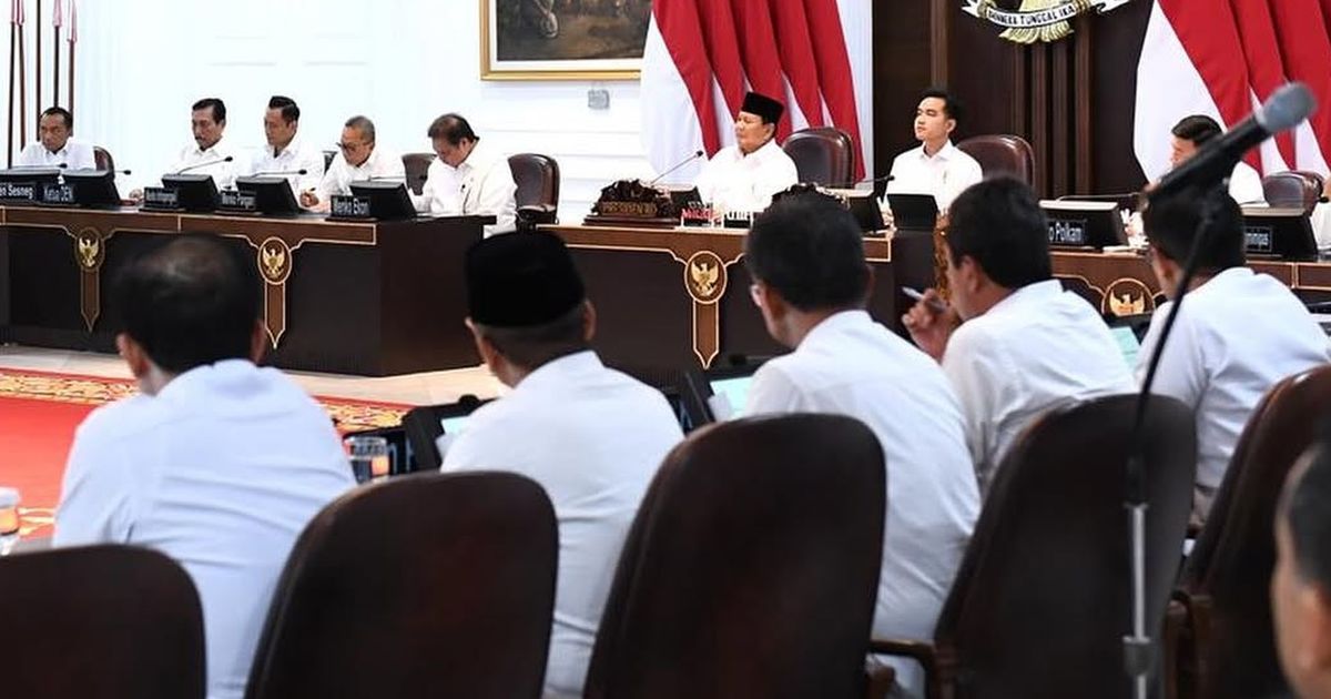 Presiden Prabowo Minta Menteri Rapatkan Barisan, Buat Pemilu 2029?
