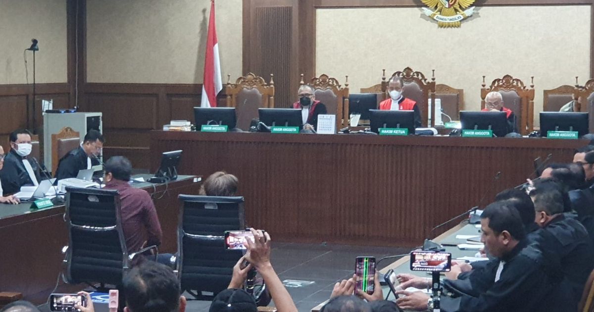 Eks Komisioner Bawaslu Ungkap Hasto Kristiyanto Pantau Langsung Proses PAW Harun Masiku