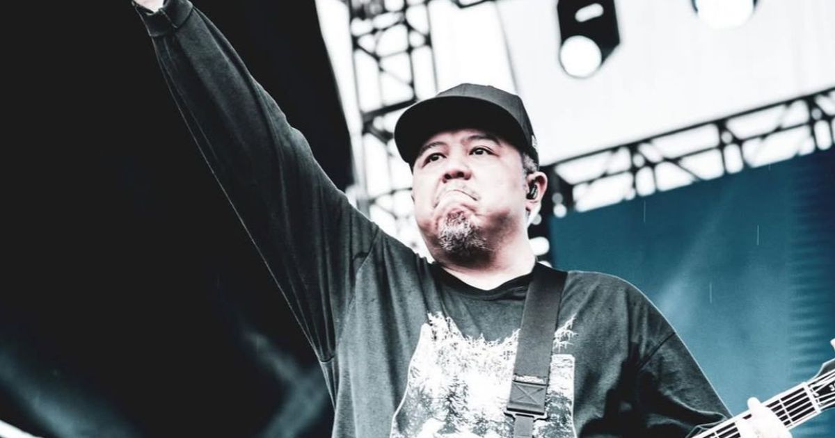 Jenazah Ricky Siahaan Gitaris Seringai Tiba di Indonesia, Disambut Haru Keluarga & Rekan Musisi