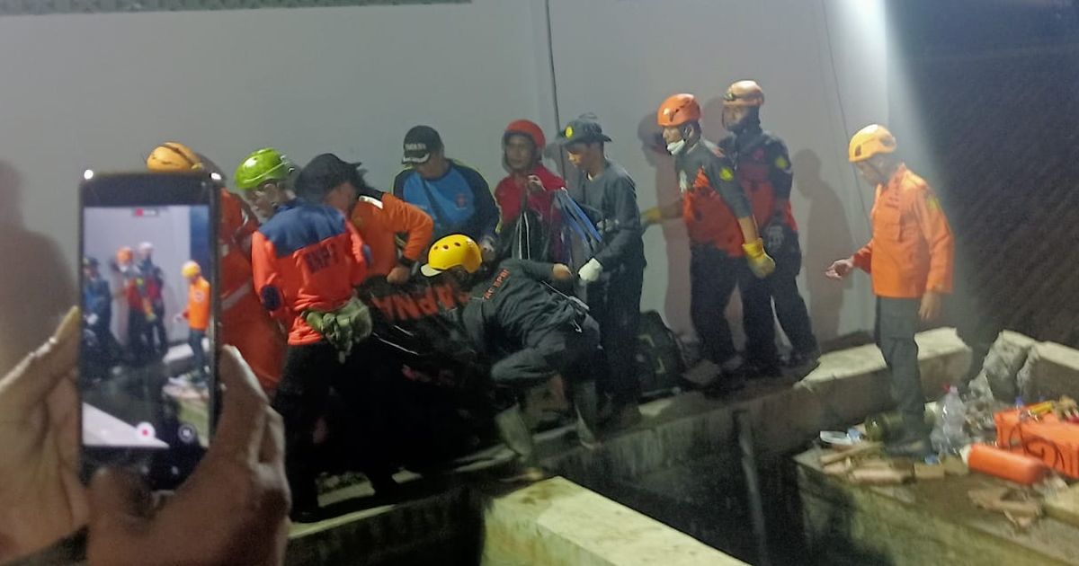 Kemensos Bakal Santuni Korban Meninggal dan Luka Akibat Longsor di Ponpes Gontor