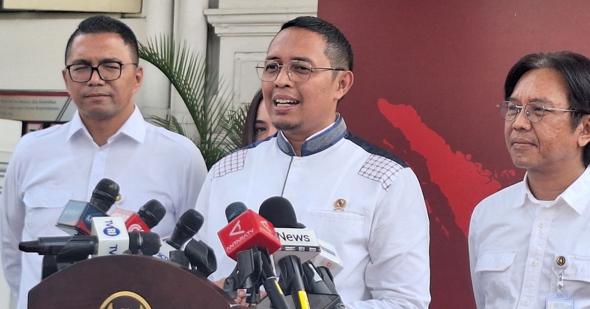 Hasan Nasbi Resmi Mundur Sebagai Kepala Komunikasi Kepresidenan